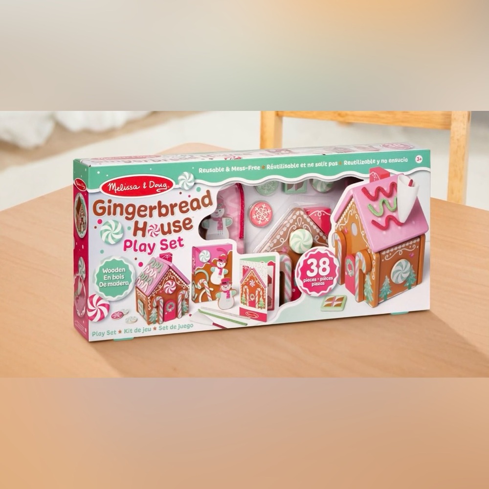 Melissa & Doug Gingerbread House Play Set Pink 38 wooden Pieces